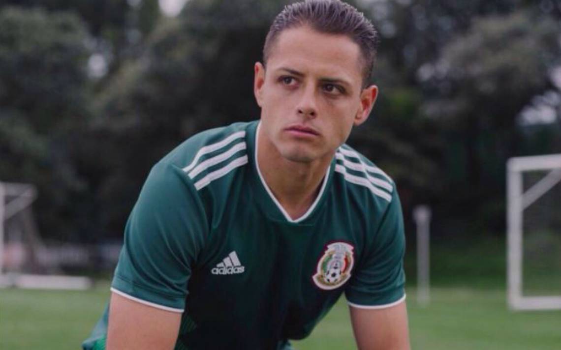  La extraña razón del Facebook Live del Chicharito