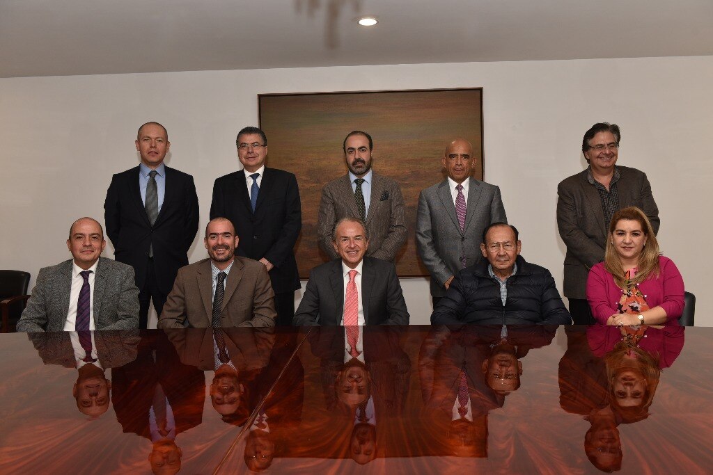 Presentan nuevo patronato de la FENAPO