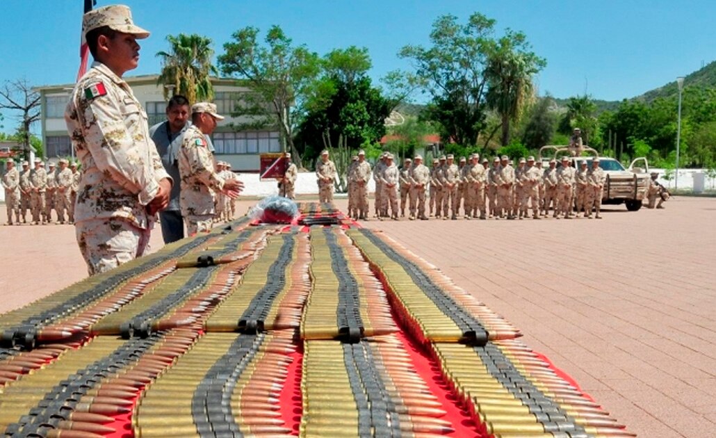 Gobierno de México busca regular venta de réplicas de armas