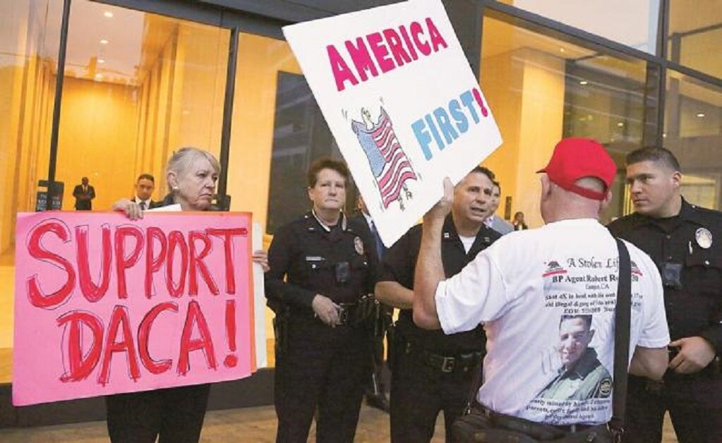 El presidente de EU anunció el año pasado el fin de ese programa, proclamado en 2012 por el expresidente Barack Obama (Foto: AP / Archivo)