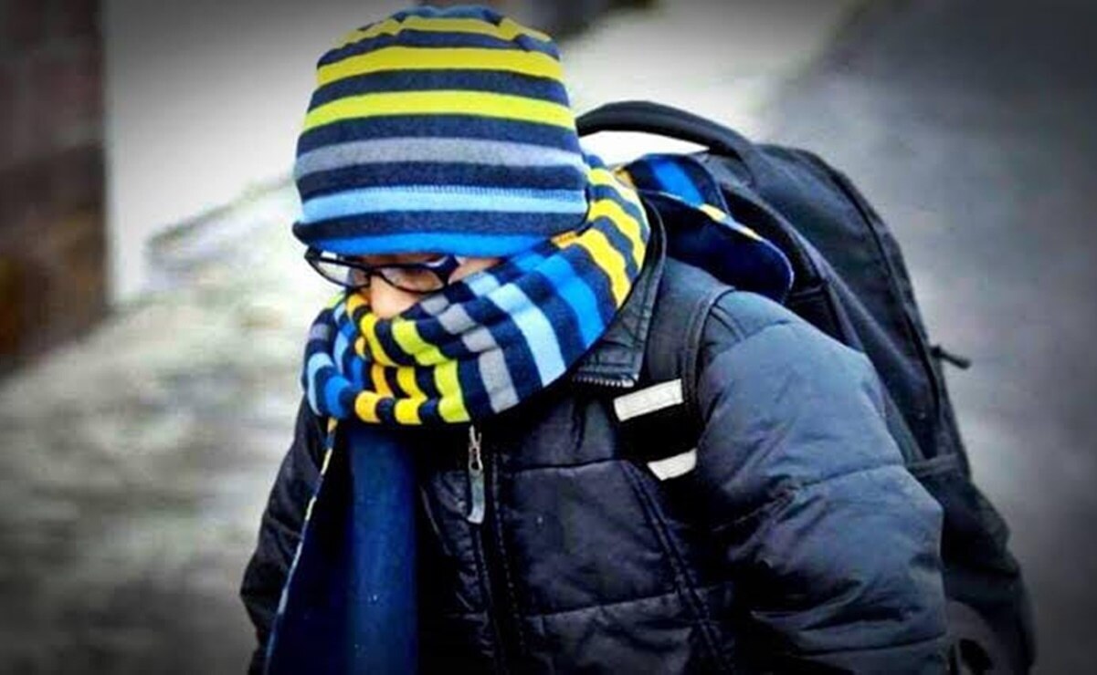 ¿Está prohibido usar ropa abrigadora en escuelas de San Luis Potosí? Esto dice la SEGE  