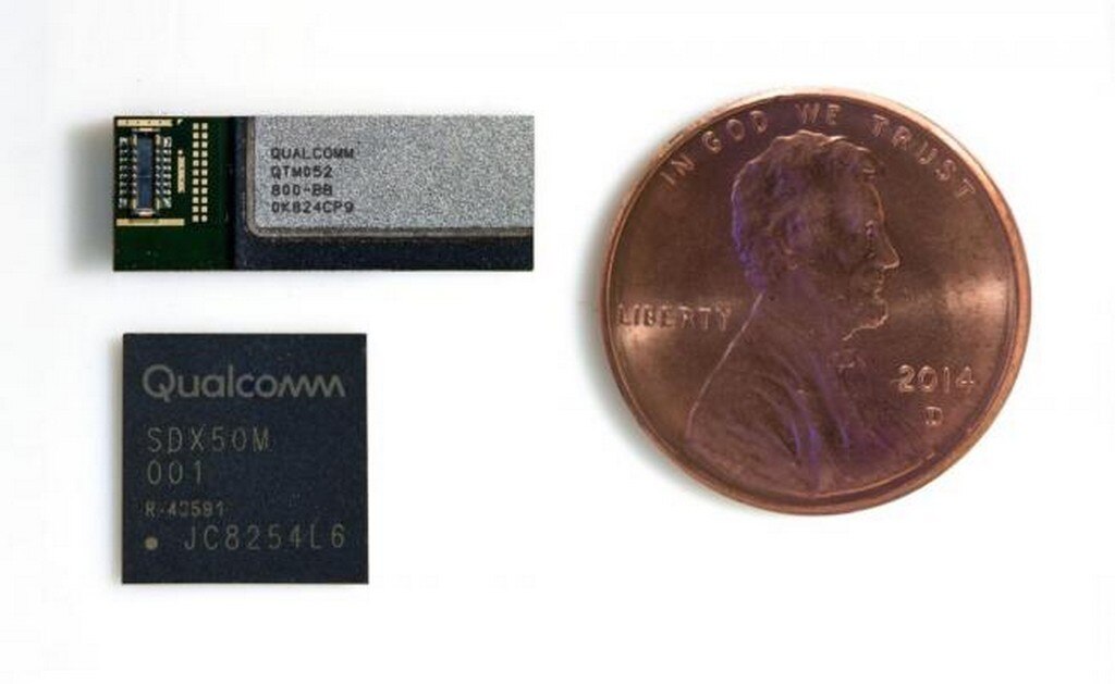 El nuevo módem y la antena son tan pequeños que son casi del tamaño de una moneda de un centavo de dólar