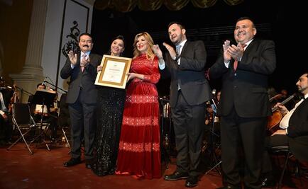 Entregan medalla Alfonso Ortiz Tirado a María Katzarava 