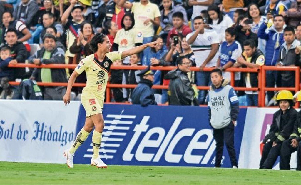  Diego Lainez no perderá el piso