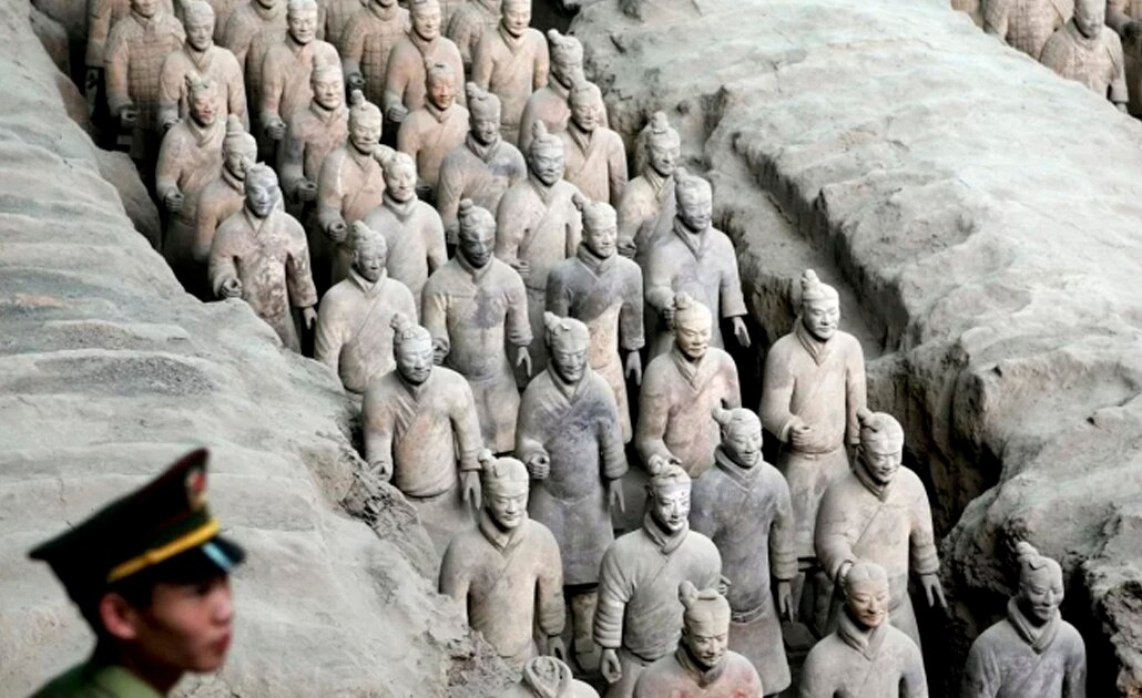 Descubren cientos de Guerreros de Terracota en China