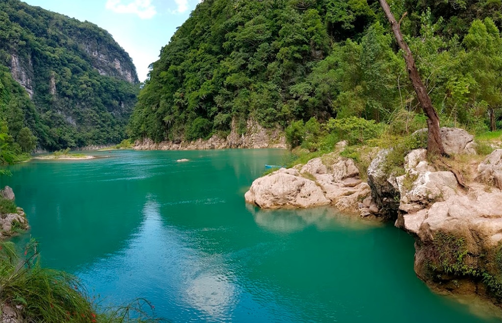 Tras lluvias en la Huasteca, cierran parajes turísticos 