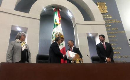 Entrega JMCL su Cuarto Informe al Congreso del Estado