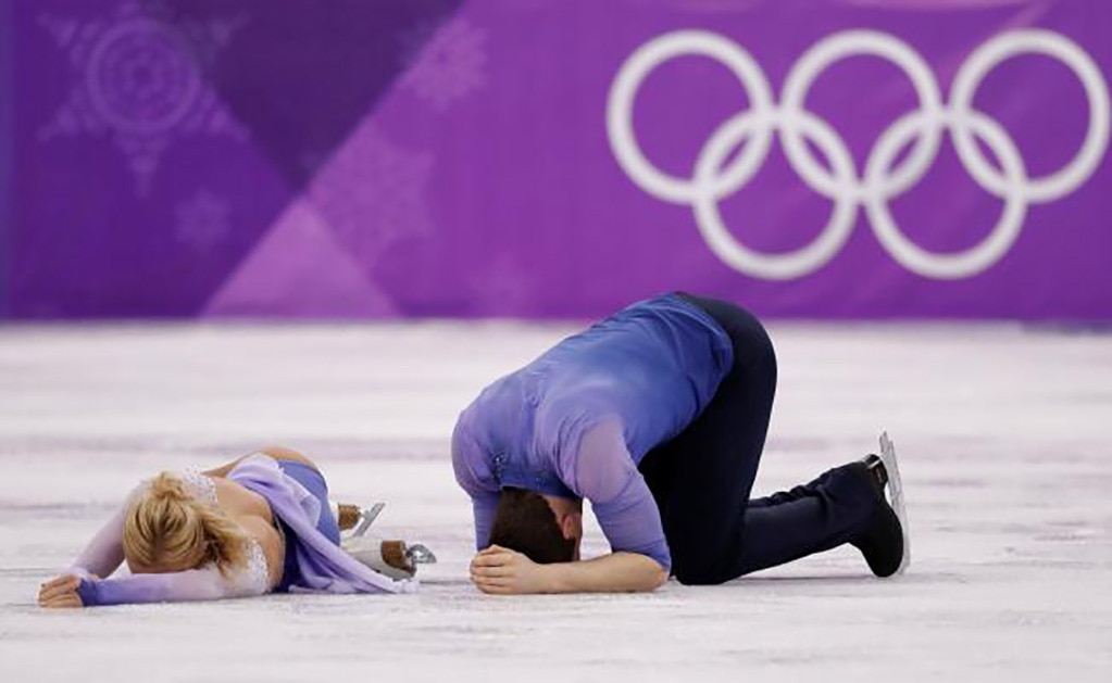 Alemanes logran oro olímpico en patinaje y caen rendidos
