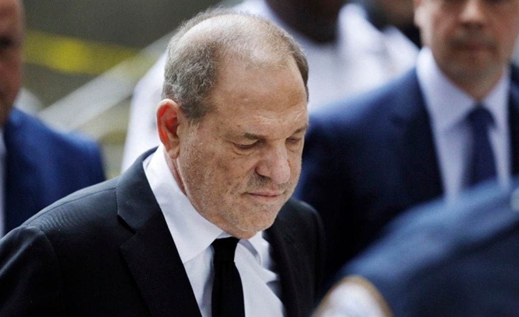 Libro detalla conducta sexual inapropiada de Weinstein