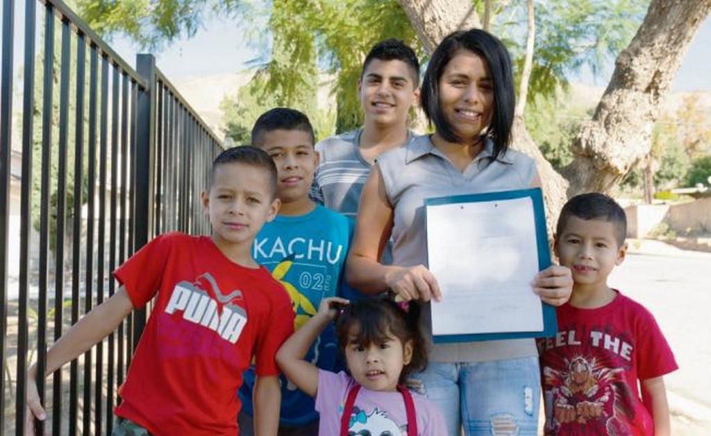  Un día para dar gracias: familia hondureña logra asilo