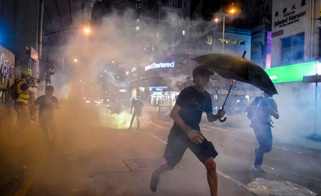 Hong Kong no descarta vetar acceso a internet para frenar protestas