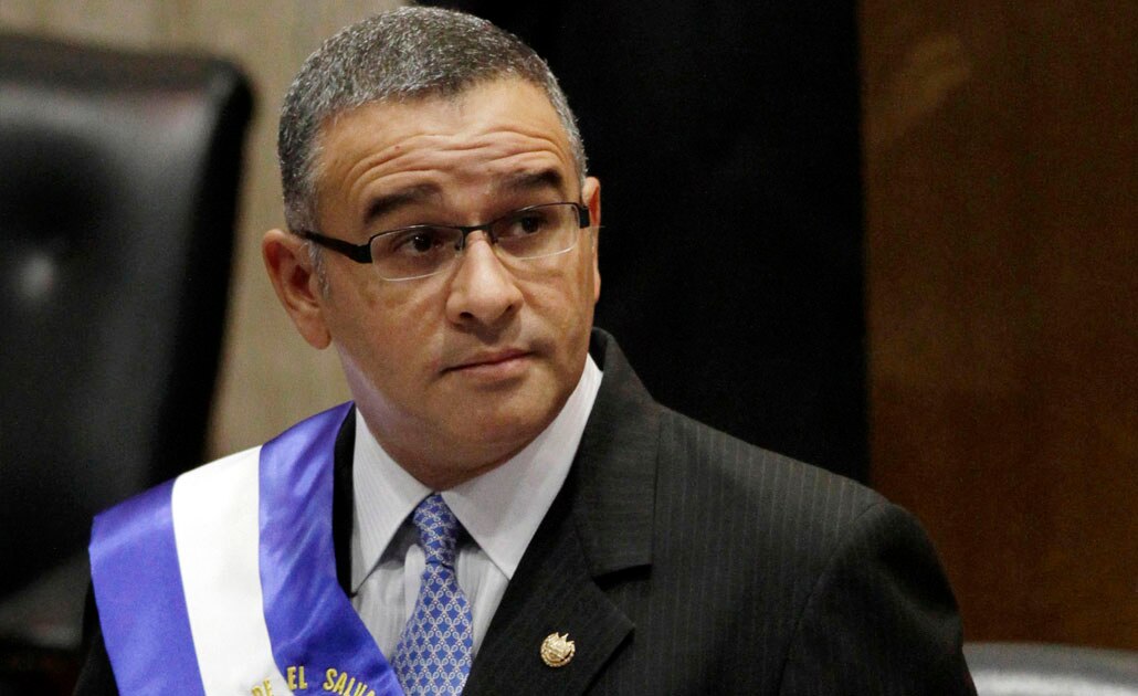 Ordenan arresto del ex presidente salvadoreño Funes