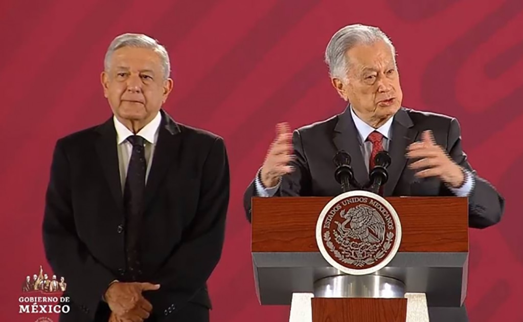 Respalda AMLO a Bartlett en CFE; lo de sus bienes es un ataque de los opositores, dice