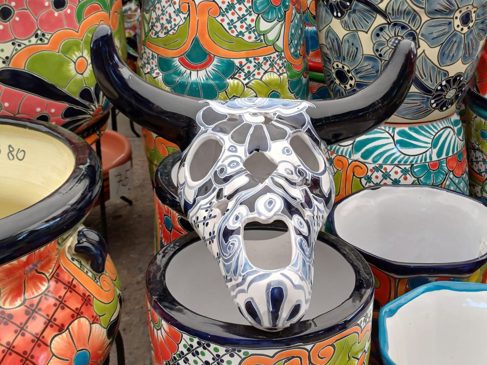 Las artesanías se ven amenazadas por la piratería china