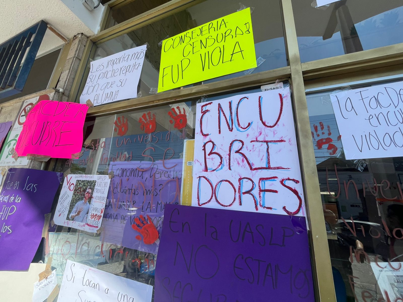 Exigen alto a la violencia de género en la UASLP