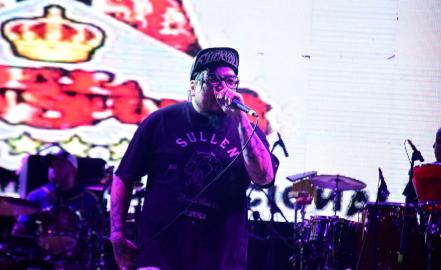 El Gran Silencio contagia con su música en la FENAE