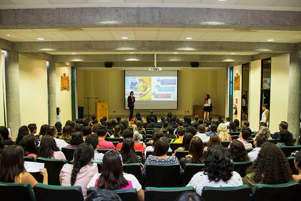 Estudiantes de la UASLP desarrollan proyectos en producción de bioetanol