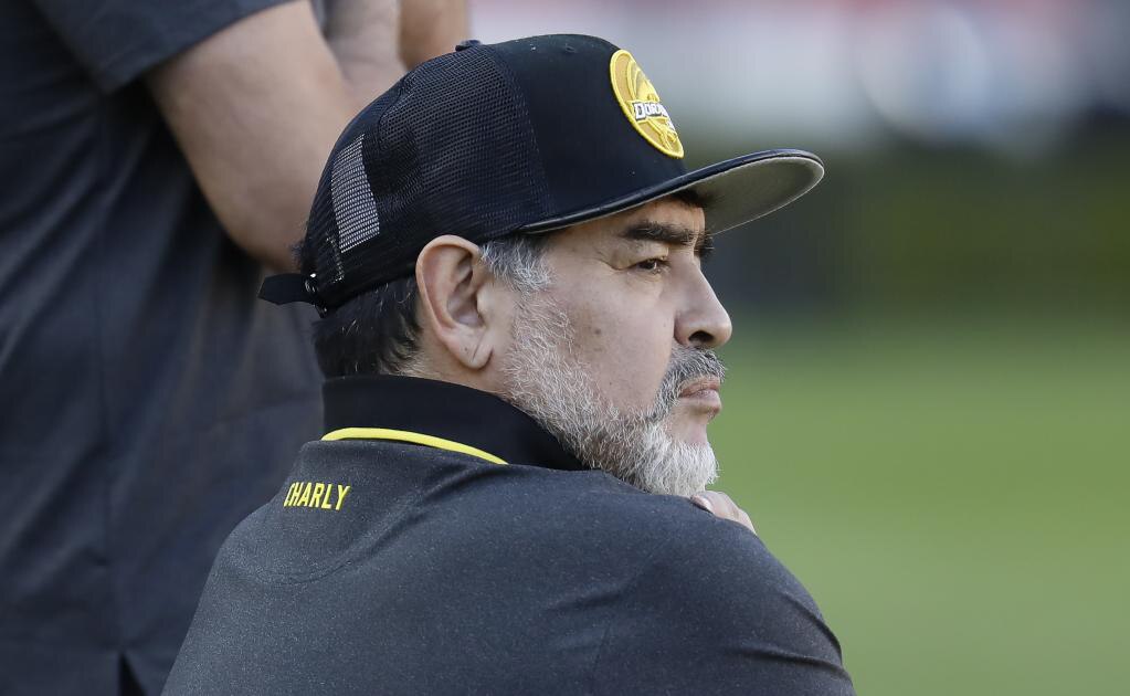 Maradona le dice ladrón a Edgardo Codesal