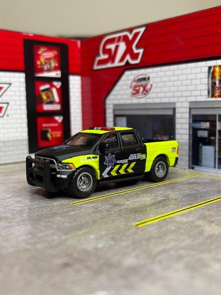 Juan Marcos, el potosino que convirtió las patrullas de SLP en piezas de colección