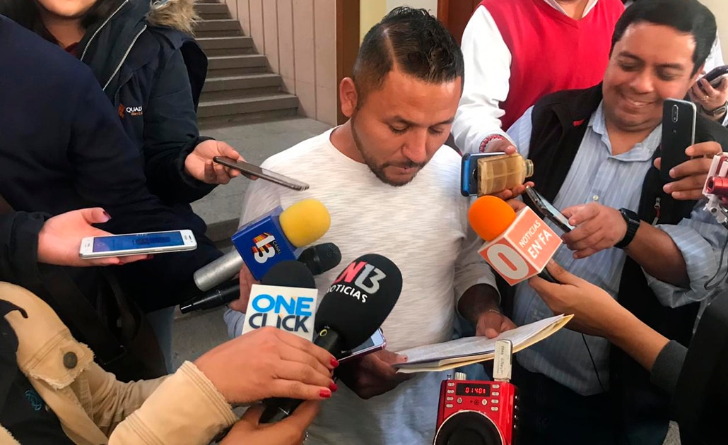 Propone “El Mijis” prohibir peleas de gallos y corridas de toros