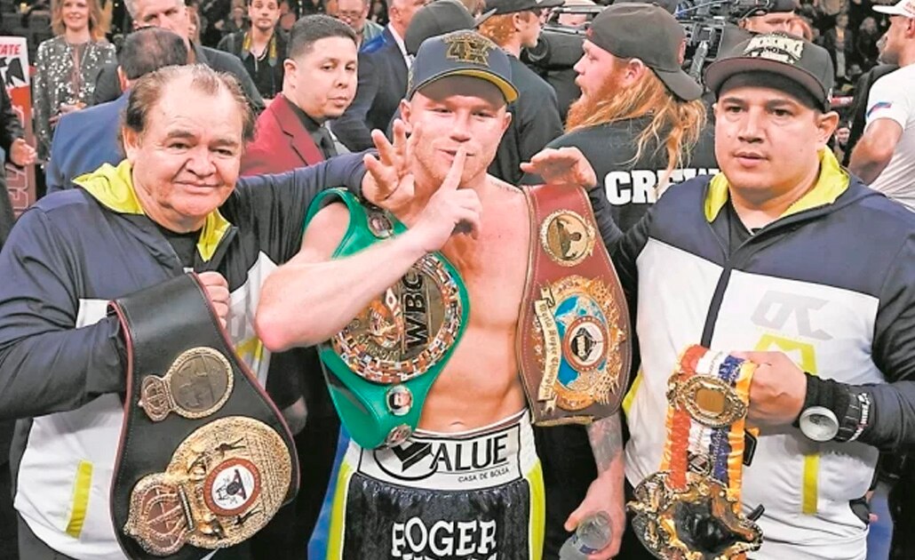 ‘Canelo’ Álvarez renuncia al título sin defenderlo una sola vez