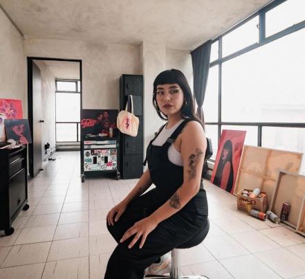 Moon Venture, la artista potosina que ha conquistado a grandes marcas con sus murales femeninos