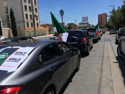 Potosinos realizan segunda caravana anti-AMLO