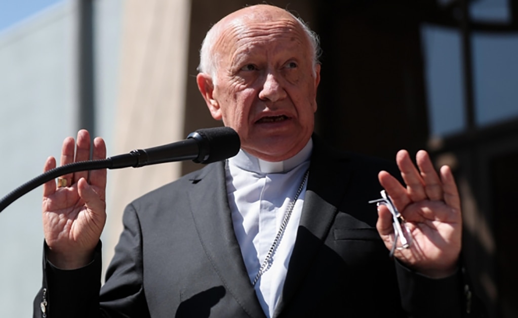 Papa Francisco acepta renuncia de arzobispo chileno acusado de encubrir abusos sexuales