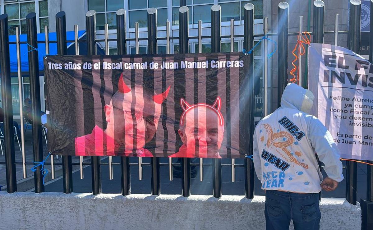 Con manifestación, exigen destitución del fiscal anticorrupción de SLP