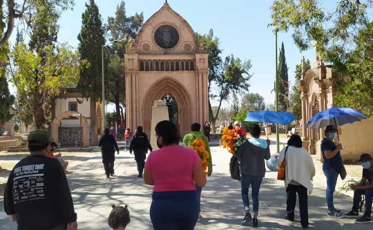 Anuncian cierres viales en SLP por festividades de Día de Muertos