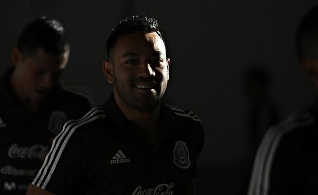 La polémica foto de Marco Fabián en Argentina