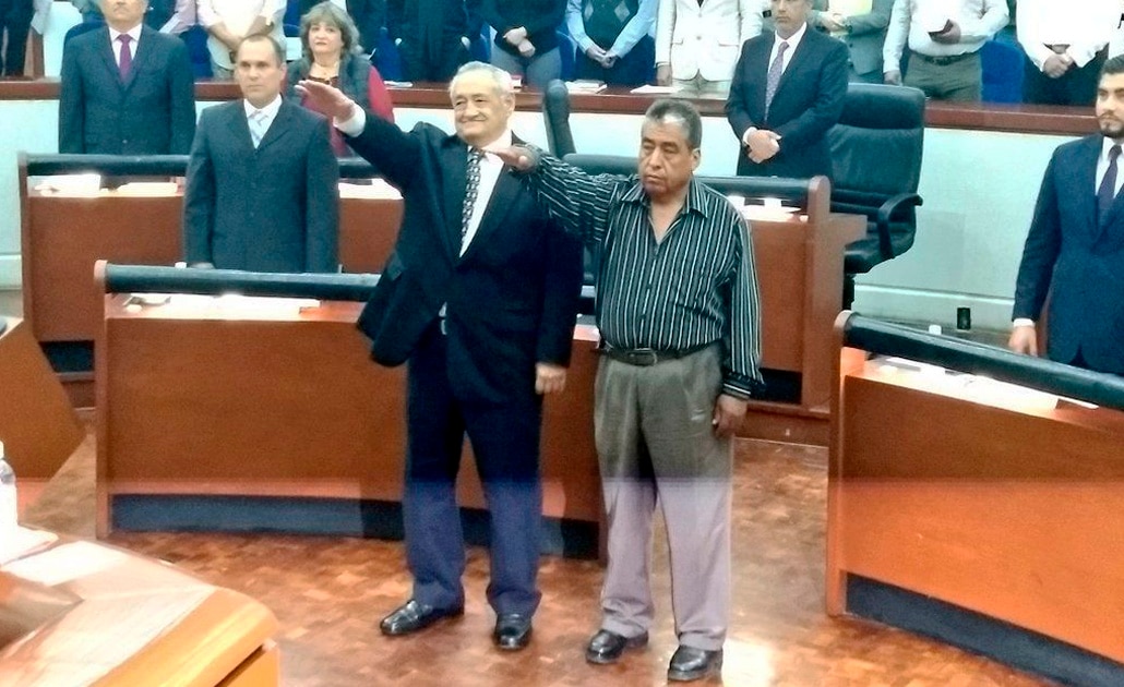 Congreso tomó protesta a diputados suplentes