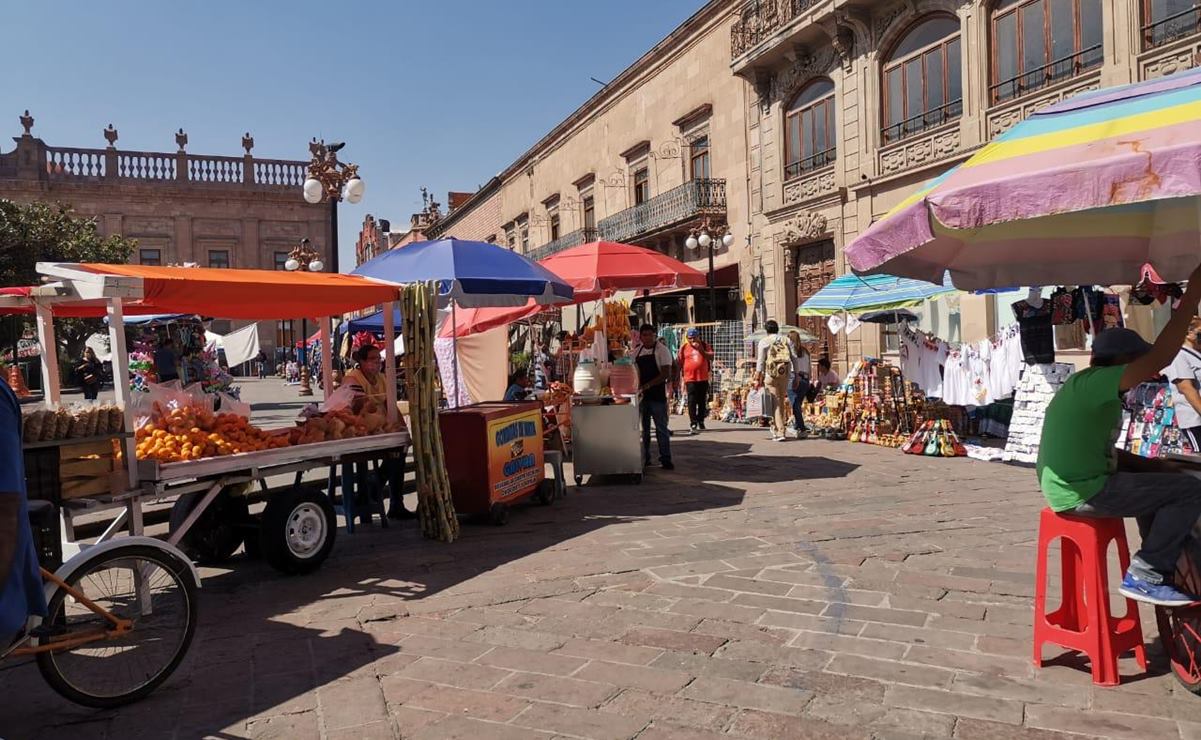 Ambulantes afectan ventas en mercados, denuncian locatarios del Centro