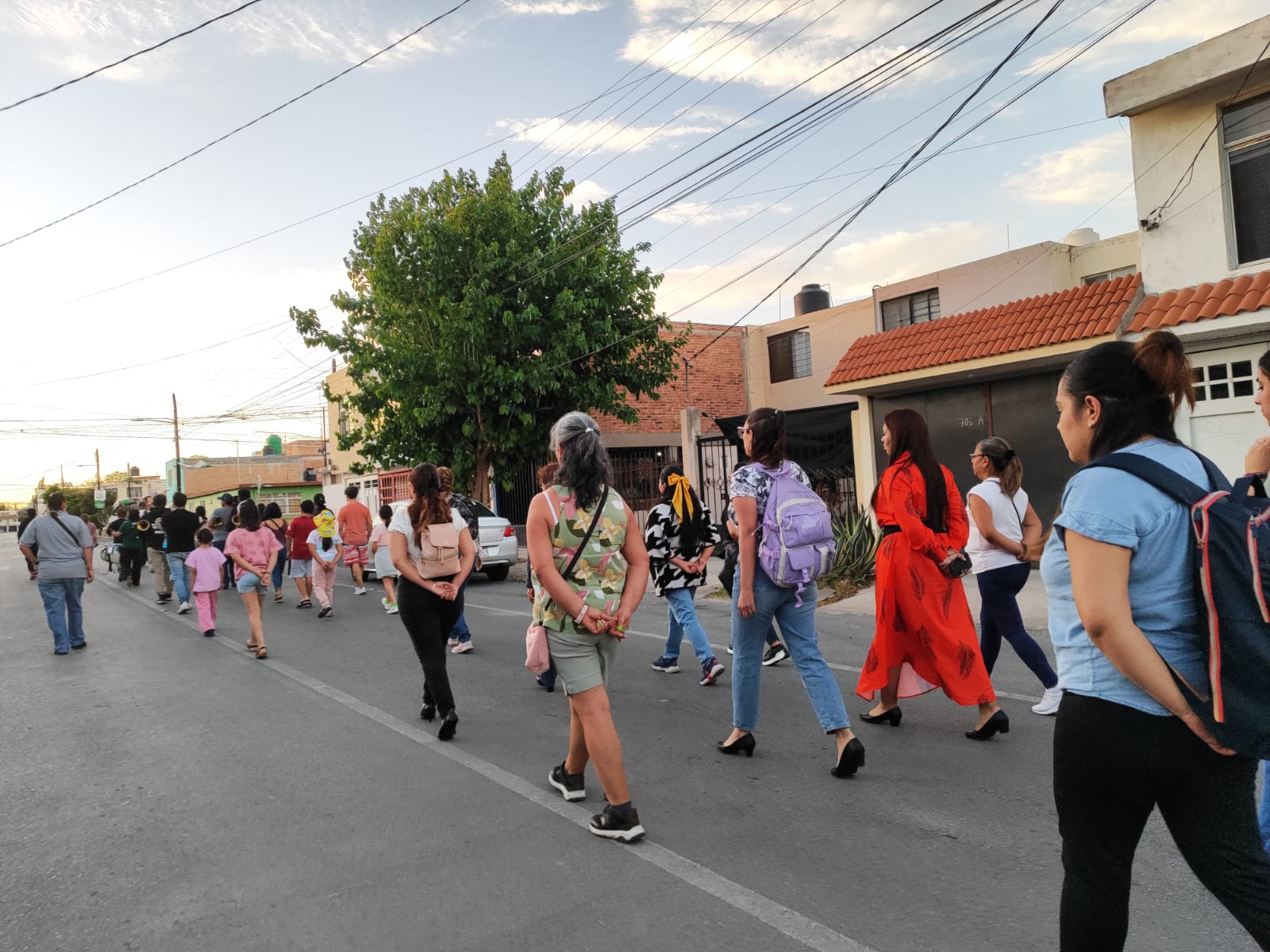 A semanas de la ejecución de esta tradición, las y los miembros de las cofradías se preparan de distintas maneras para esta magna manifestación de fe. Foto: Regina Arellano