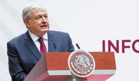 Anuncia AMLO ayuda a los más pobres; IP lo cuestiona