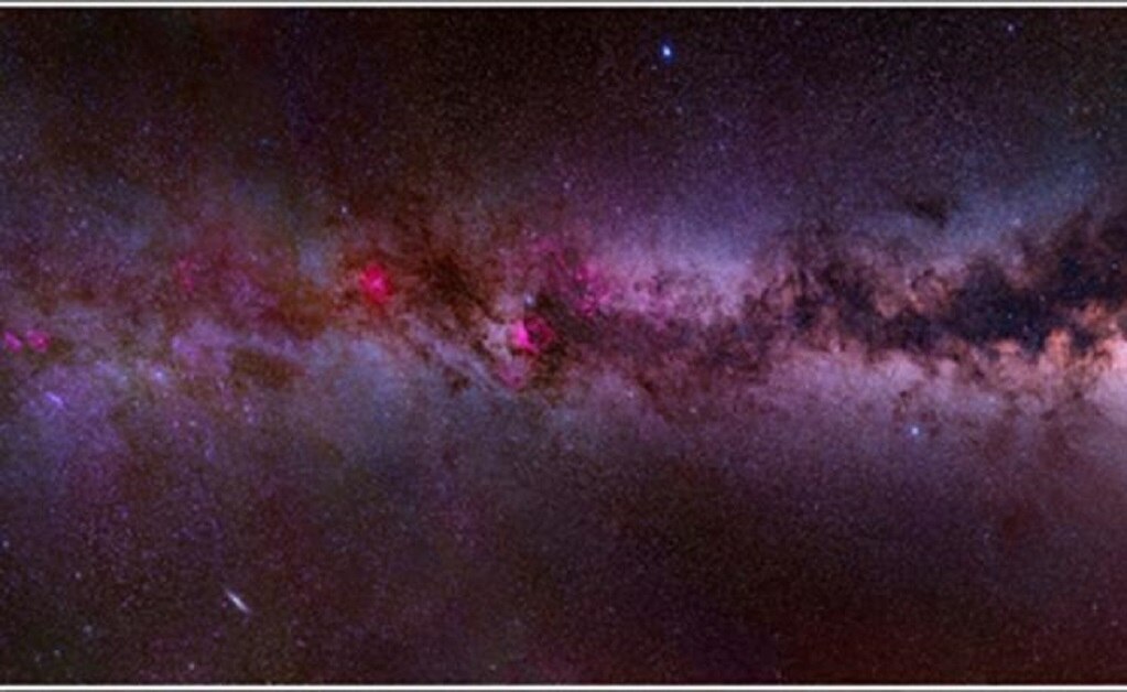 Logran foto panorámica de la Vía Láctea