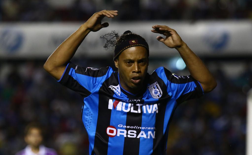 Querétaro lanza indirecta a Dorados, tras llegada de Maradona