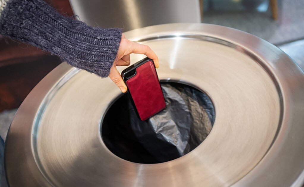 Japón recicla celulares para creación de medallas olímpicas