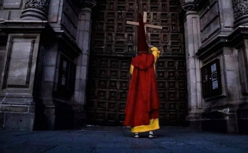 Cofrade realiza “Procesión de Silencio” en solitario por calles de SLP