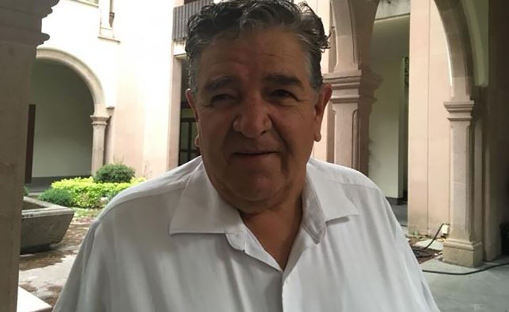 Buena idea bajar el sueldo a los funcionarios: Óscar Vera 