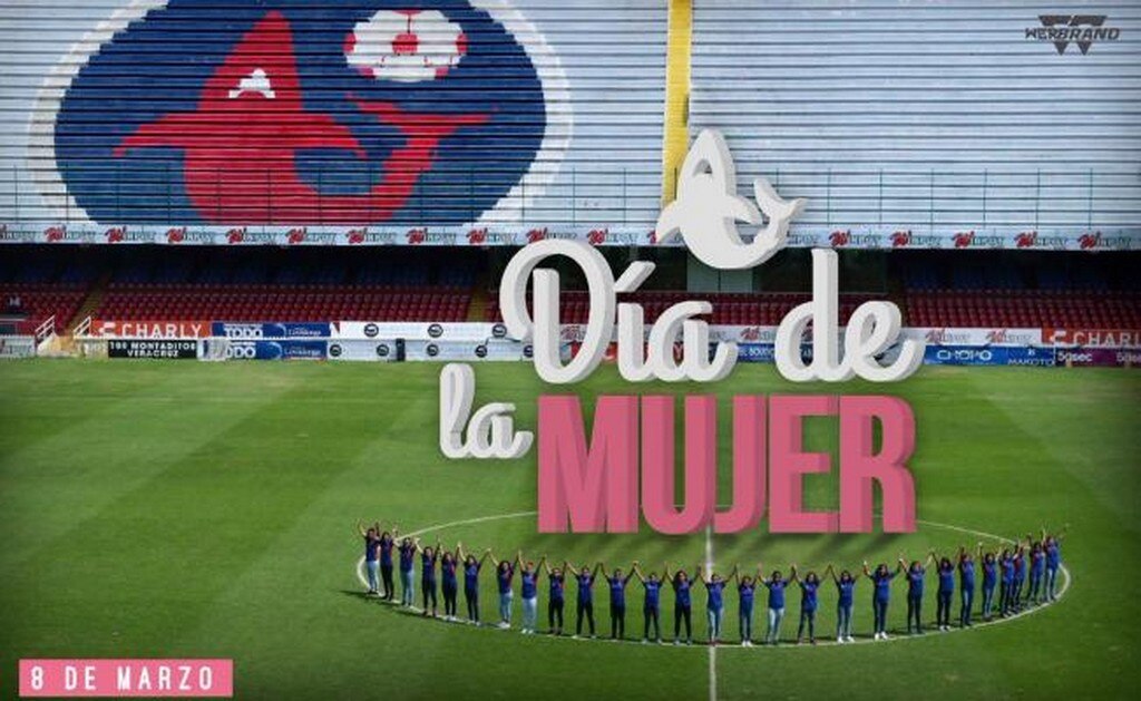 Equipos se manifiestan por el Día de la Mujer