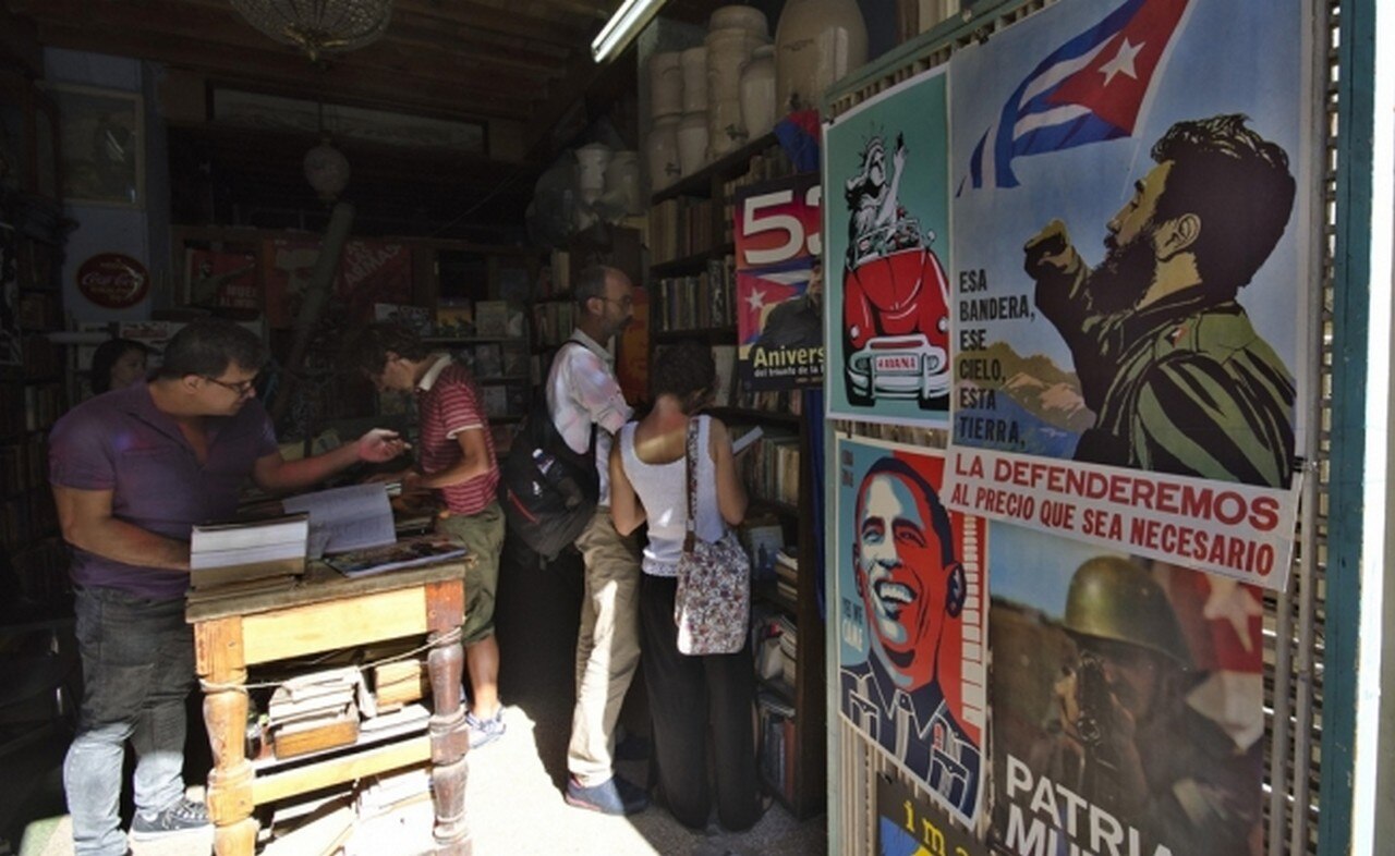  Escritora cubana lanza libro sobre la santería afrocaribeña
