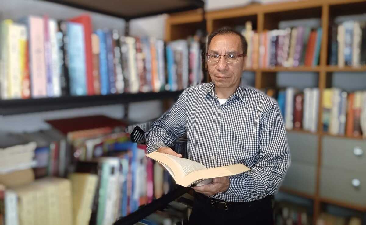 Guillermo Torres, escritor mexicano, presenta el relato “Algo diferente”. Foto: Cortesía