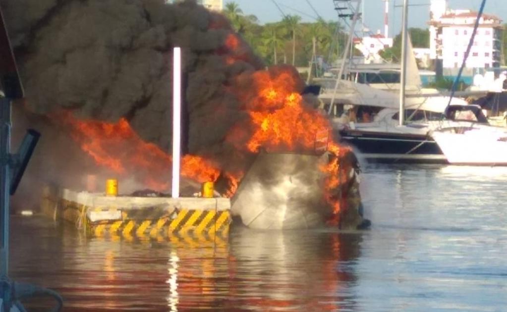 Embarcación explota en el Club de Yates de Acapulco
