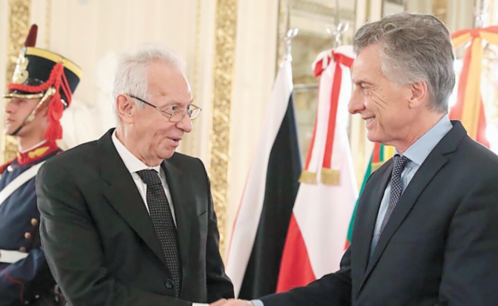 SRE no tiene notificación de "comportamiento inadecuado" de exembajador de Argentina