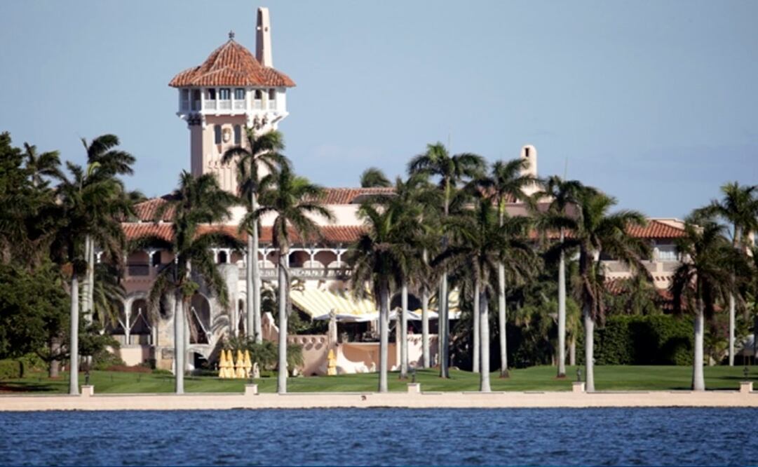 El club “Mar-a-Lago” propiedad de Donald Trump, suele contratar migrantes para trabajos estacionales que "los estadounidenses no harían". Foto: AP