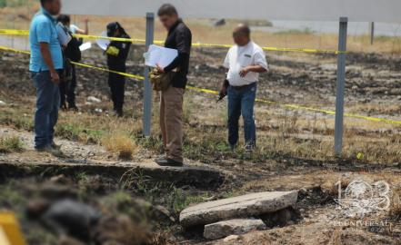 Encuentran cadáver en canalón