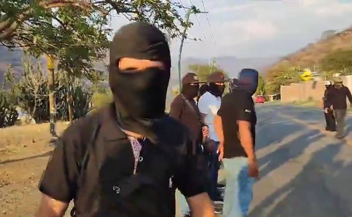 "Esto no es un montaje": desde Chiapas, encapuchados mandan VIDEO a AMLO y Claudia Sheinbaum