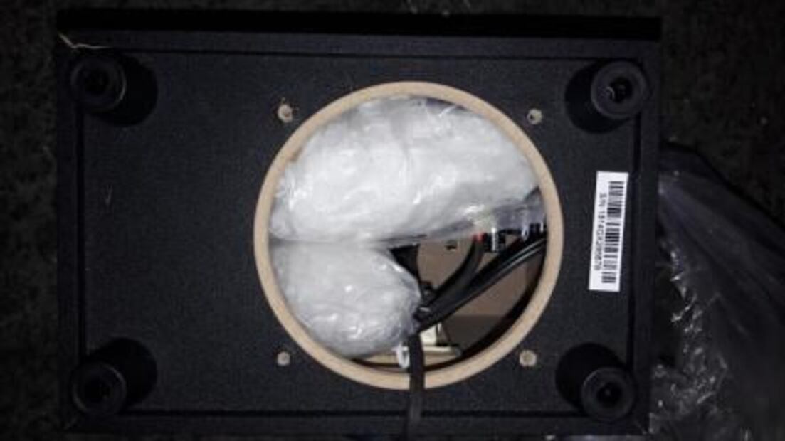 Aseguran cristal en aeropuerto Ponciano Arriaga