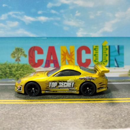 Juan Marcos, el potosino que convirtió las patrullas de SLP en piezas de colección